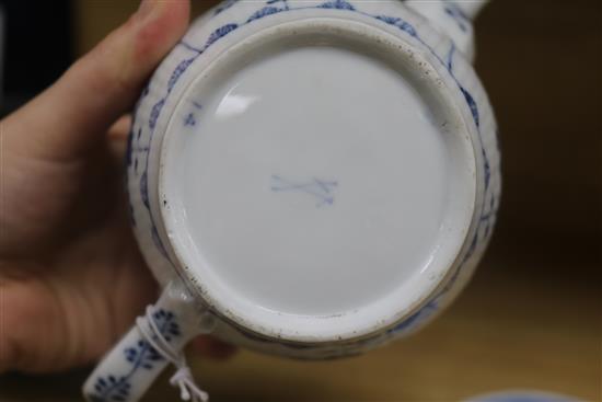 An Onion patterned teapot and a Chinese export tea bowl